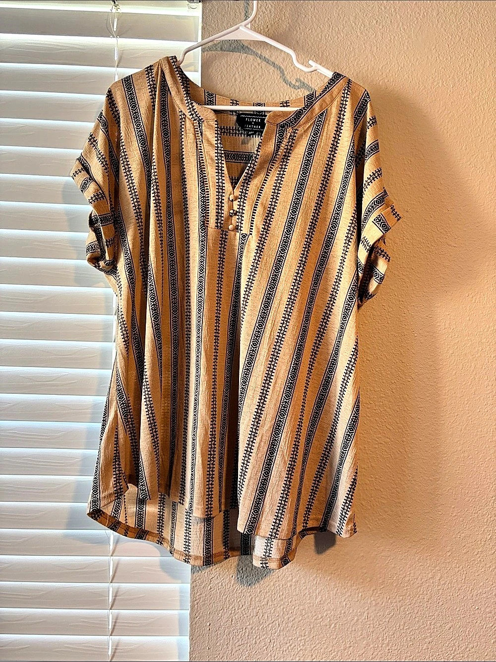 Flower & Feather Geometric Tunic in Brown & Black Size 3XL Like New